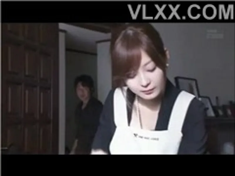 Người chồng đi công tác, vợ yêu ở nhà bị người yêu của chị gái cưỡng hiếp